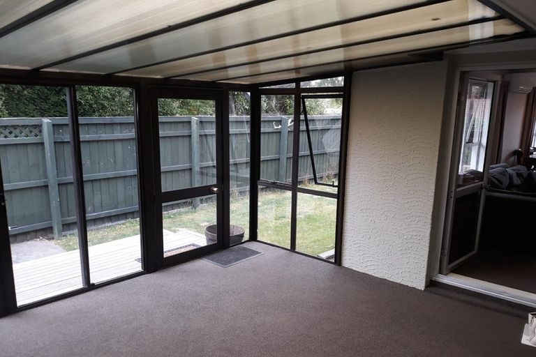 Photo of property in 8 Kyeburn Place, Avonhead, Christchurch, 8042