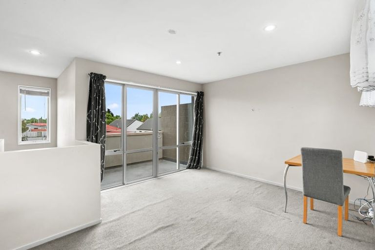 Photo of property in 10/9 Cameron Street, Sydenham, Christchurch, 8023