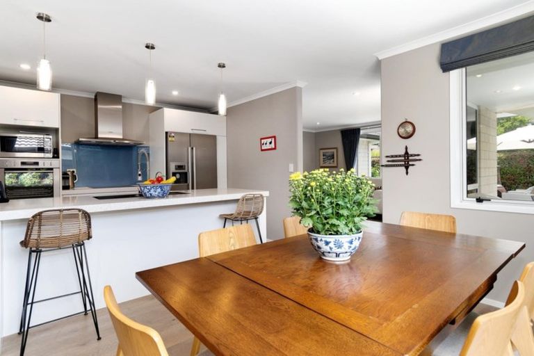 Photo of property in 15 Hansard Place, Bethlehem, Tauranga, 3110