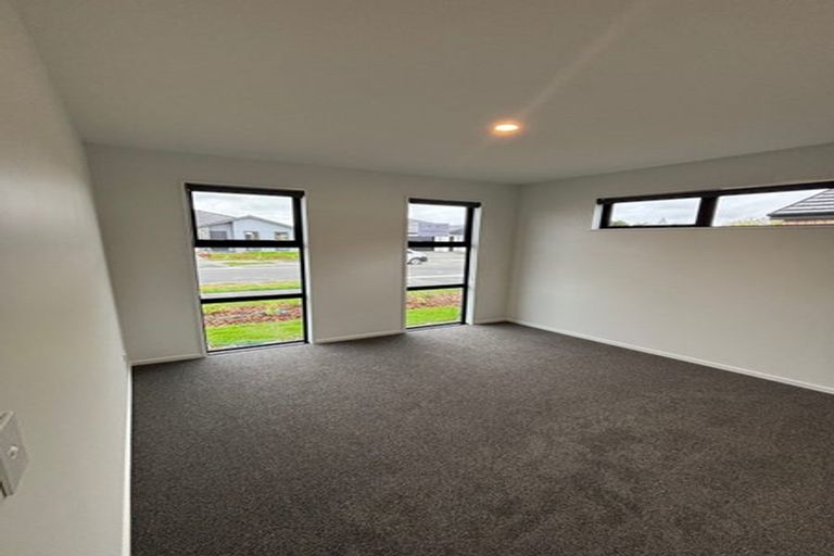 Photo of property in 28 John Gibb Street, Belfast, 8051