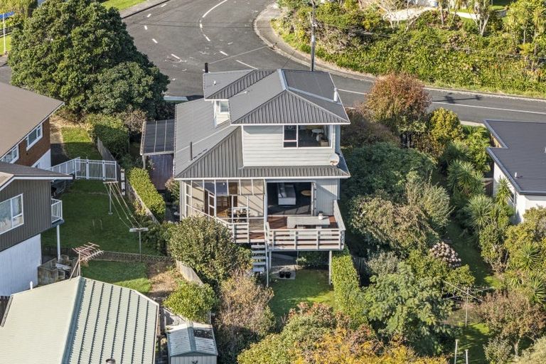 Photo of property in 49 Queens Road, Glen Avon, New Plymouth, 4312