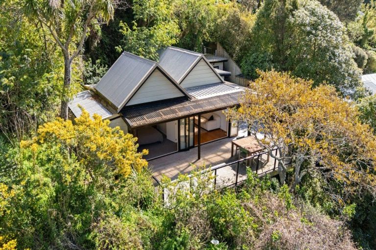 Photo of property in 6 Irvine Street, Aro Valley, Wellington, 6012