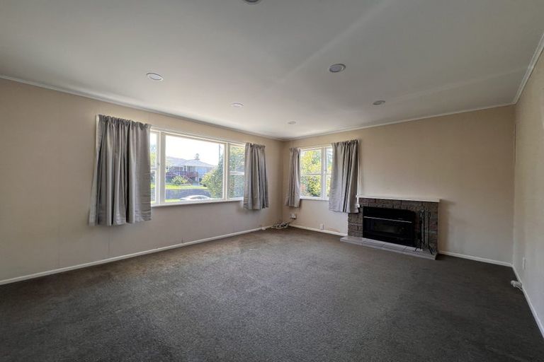 Photo of property in 52 Ennis Avenue, Pakuranga Heights, Auckland, 2010