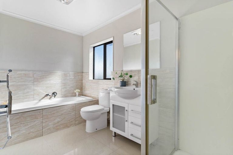 Photo of property in 173 Keri Vista Rise, Papakura, 2110