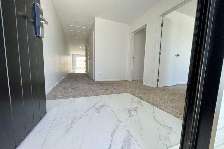 Photo of property in 22 Karihi Road, Karaka, 2113