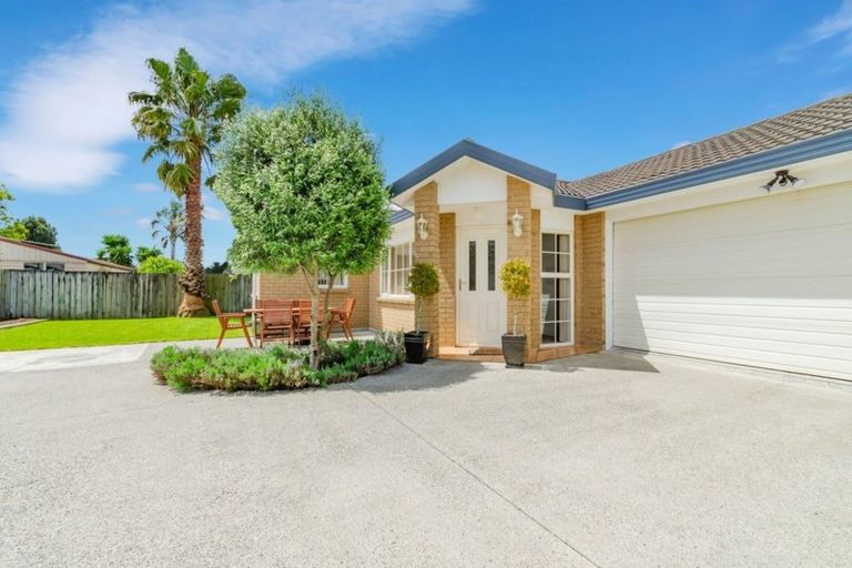 Photo of property in 121a Old Wairoa Road, Papakura, 2110