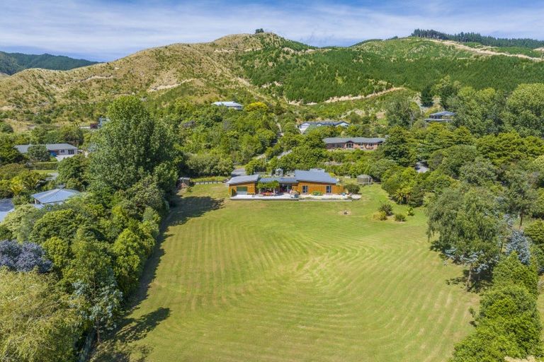 Photo of property in 45 Mahaki Road, Nikau Valley, Paraparaumu, 5032