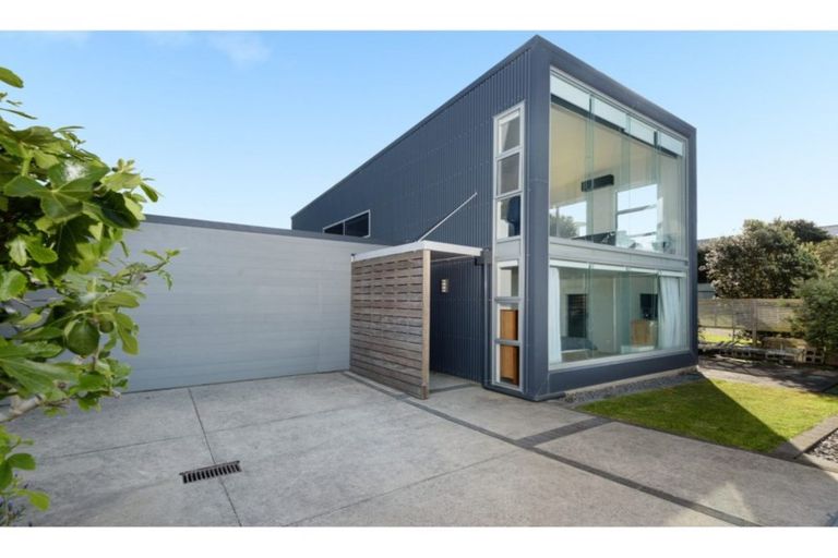 Photo of property in 1340 Papamoa Beach Road, Papamoa Beach, Papamoa, 3118