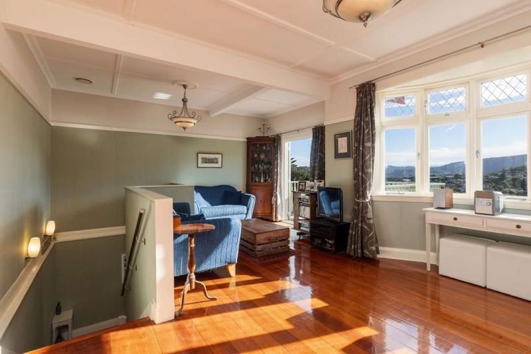 Photo of property in 25 Rangoon Street, Khandallah, Wellington, 6035