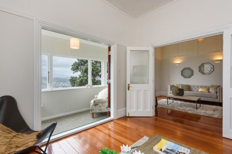 Photo of property in 57f3 Central Terrace, Kelburn, Wellington, 6012