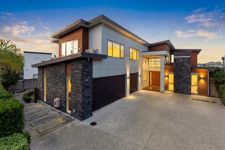 Photo of property in 7 Bounty Road, Long Bay, Auckland, 0630