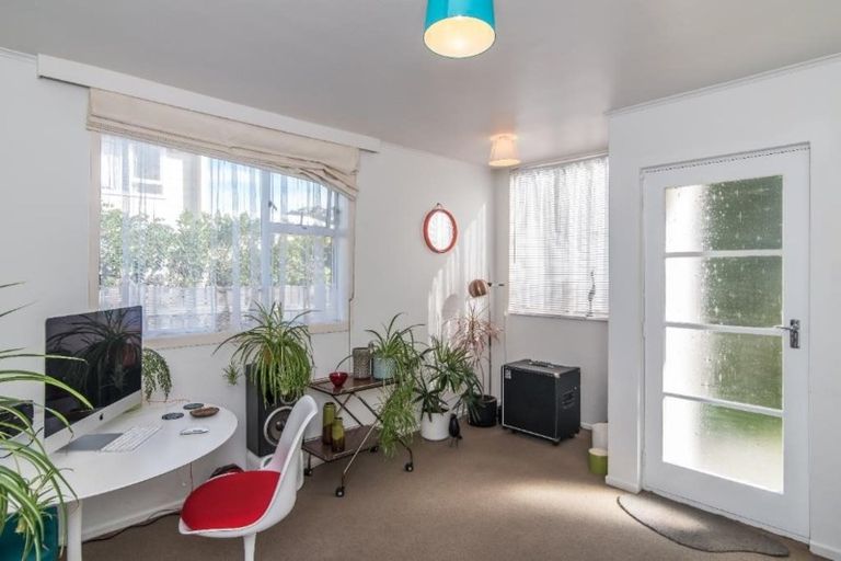 Photo of property in 15/76u Freyberg Street, Lyall Bay, Wellington, 6022