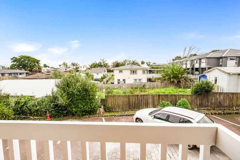 Photo of property in 1/61 Great South Road, Manurewa, Auckland, 2102