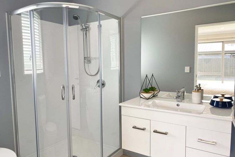 Photo of property in 39 Prestons Park Drive, Marshland, Christchurch, 8083