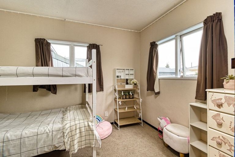 Photo of property in 20 Gebbie Road, Taradale, Napier, 4112