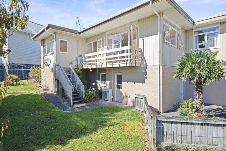 Photo of property in 17a Kent Street, Levin, 5510