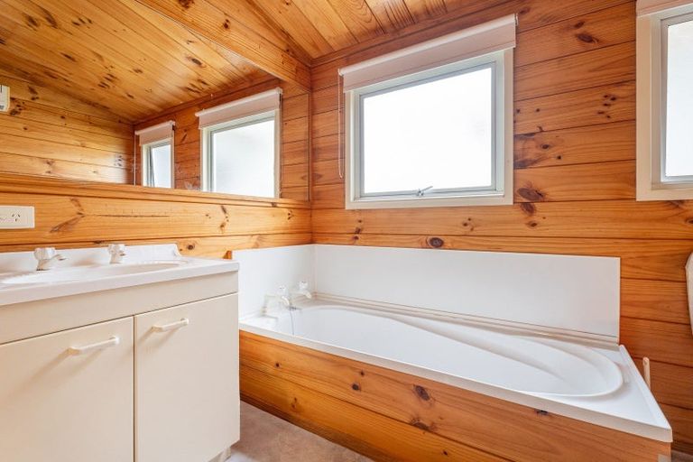 Photo of property in 7 Endeavour Close, Whitianga, 3510