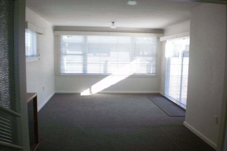 Photo of property in 11 Anzac Avenue, Onekawa, Napier, 4110