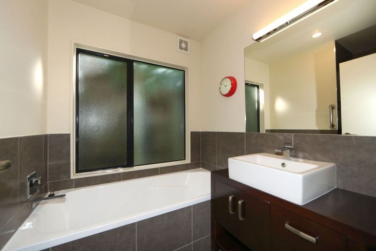 Photo of property in 39 Puflett Road, Havelock North, 4130