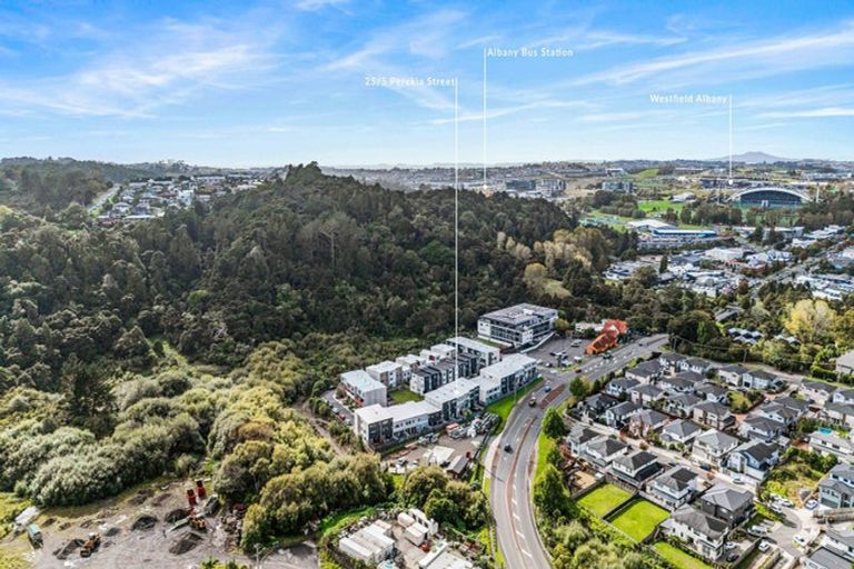 Photo of property in 25/5 Perekia Street, Albany, Auckland, 0632