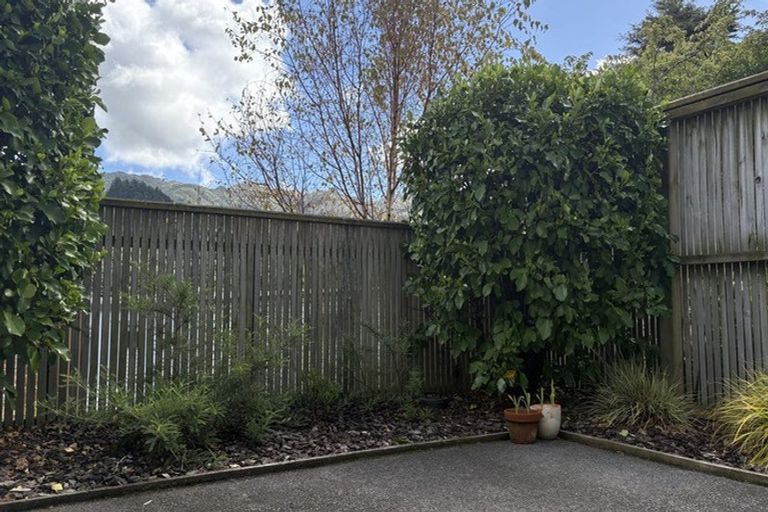 Photo of property in 5/7 Handyside Street, Tawa, Wellington, 5028