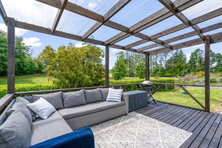 Photo of property in 2268 Ohai Clifden Highway, Orawia, Otautau, 9682