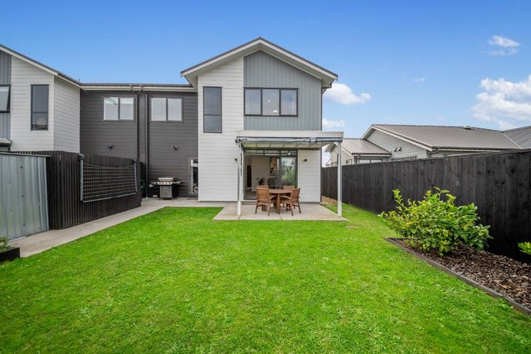 Photo of property in 22 Piripono Crescent, Pukekohe, 2120