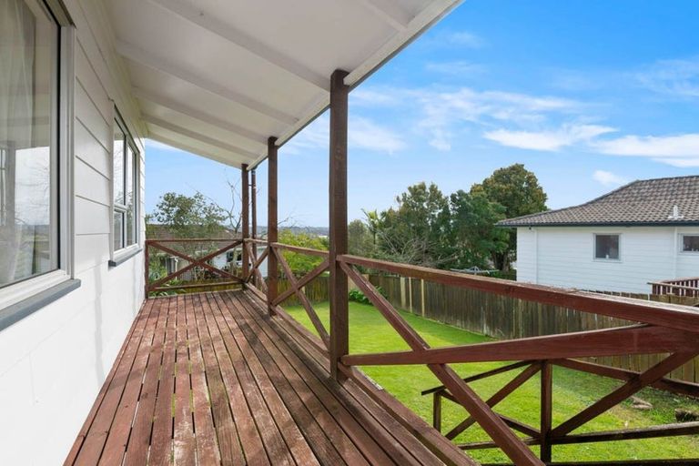 Photo of property in 24 Santiago Crescent, Unsworth Heights, Auckland, 0632