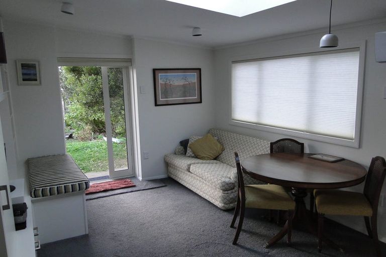 Photo of property in 17 Milne Terrace, Island Bay, Wellington, 6023