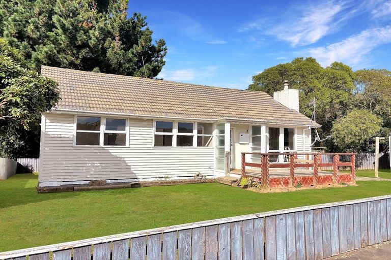 Photo of property in 1 Hartgill Crescent, Dannevirke, 4930