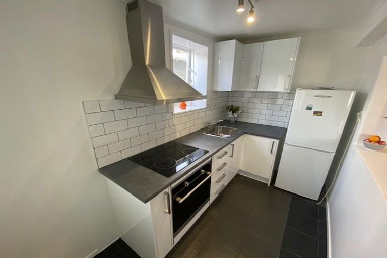Photo of property in 91 Farnham Street, Mornington, Wellington, 6021