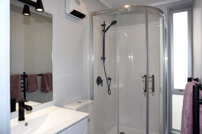 Photo of property in 6a/7 Gregg Street, Alexandra, 9320
