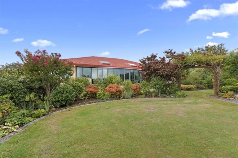 Photo of property in 13 Claremont Rise, Levin, 5510