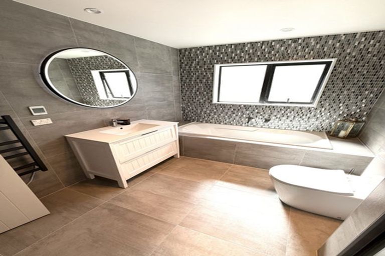 Photo of property in 40 Melgran Avenue, Papakura, 2110