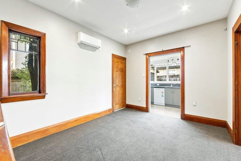 Photo of property in 60 Martin Avenue, Beckenham, Christchurch, 8023