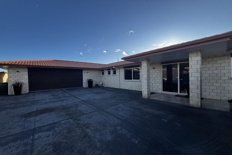 Photo of property in 58 Karamea Street, Whalers Gate, New Plymouth, 4310