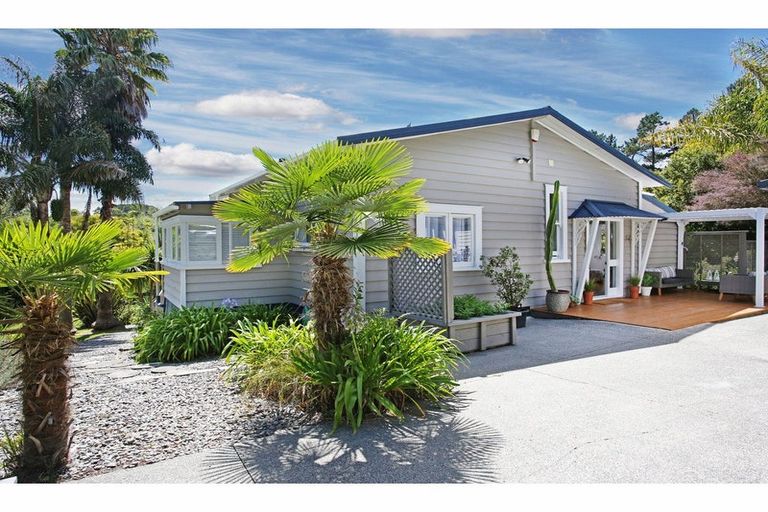 Photo of property in 44 Victoria Avenue, Waiuku, 2123