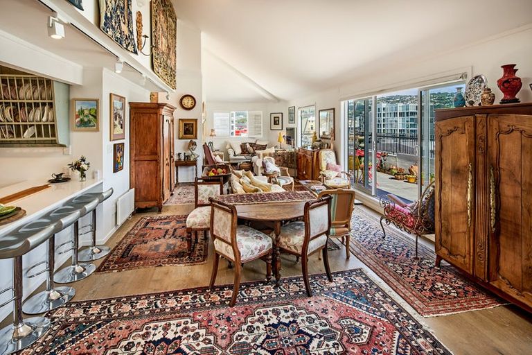 Photo of property in Tennyson Apartments, 4/25 Tennyson Street, Te Aro, Wellington, 6011