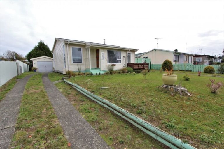 Photo of property in 16 Clyde Street, Tokoroa, 3420