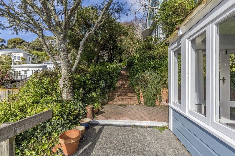 Photo of property in 36 Sutherland Crescent, Melrose, Wellington, 6023