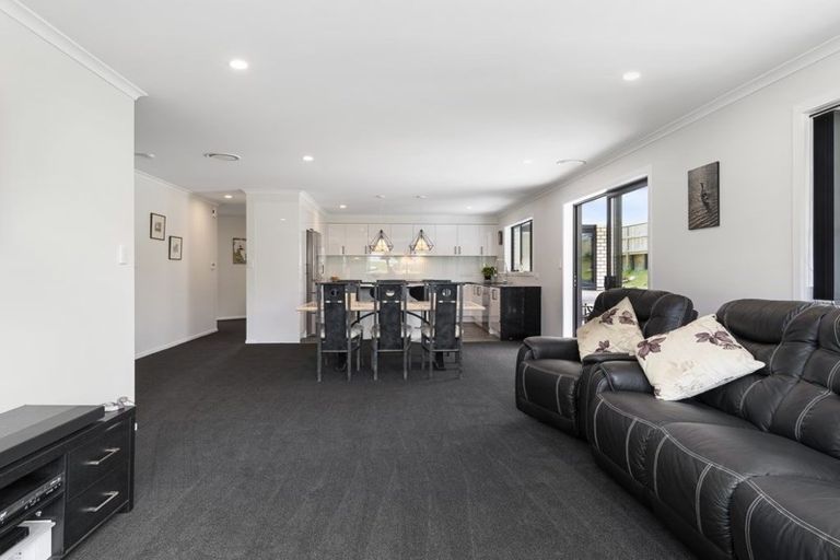 Photo of property in 3 Moira Close, Welcome Bay, Tauranga, 3175