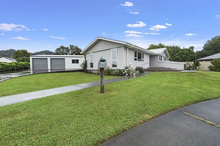 Photo of property in 4 Robin Azariah Place, Te Kuiti, 3910