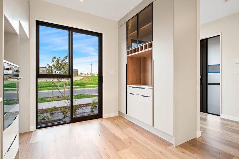 Photo of property in 14 Coopworth Street, Karaka, 2580