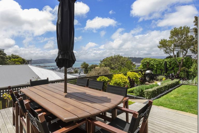 Photo of property in 15 Washington Avenue, Brooklyn, Wellington, 6021