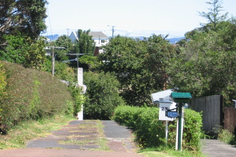 Photo of property in 1/25 Kia Ora Road, Beach Haven, Auckland, 0626