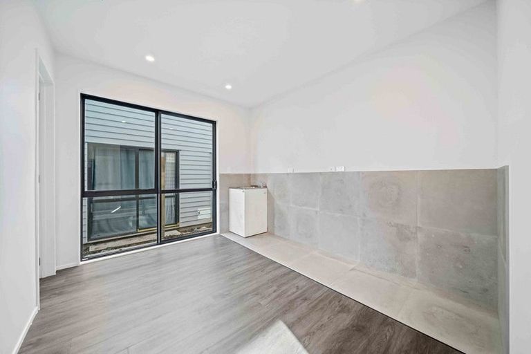 Photo of property in 17 Nola Dawn Avenue, Papakura, 2110