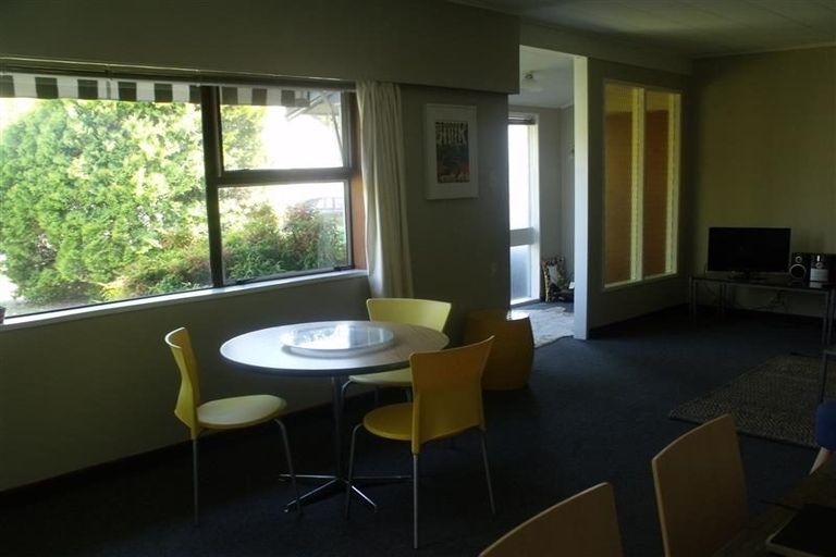 Photo of property in 4/16 Guthrie Road, Havelock North, 4130