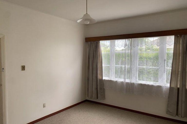 Photo of property in 32 Riley Crescent, Woolston, Christchurch, 8023