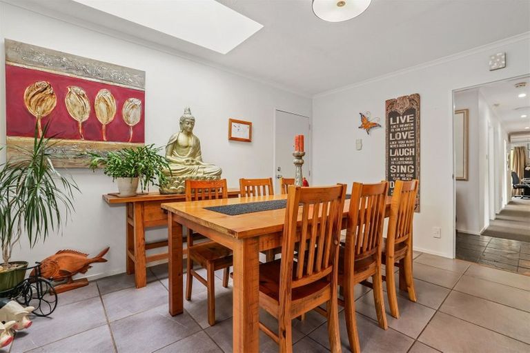Photo of property in 2 Woodglen Drive, Woodend, 7610