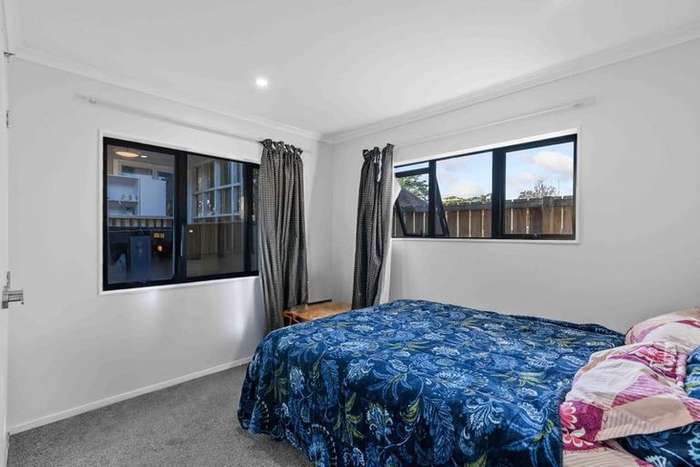 Photo of property in 8a Martin Road, Manurewa, Auckland, 2102